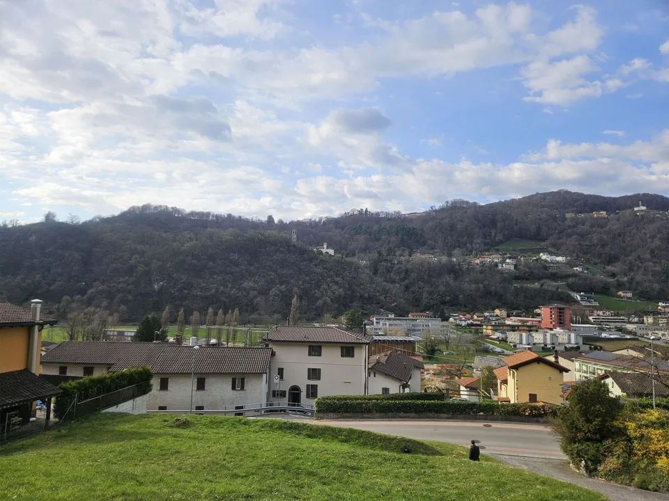 TERRENO EDIFICABILE DI 1000 MQ CON VISTA APERTA A BARBENGO