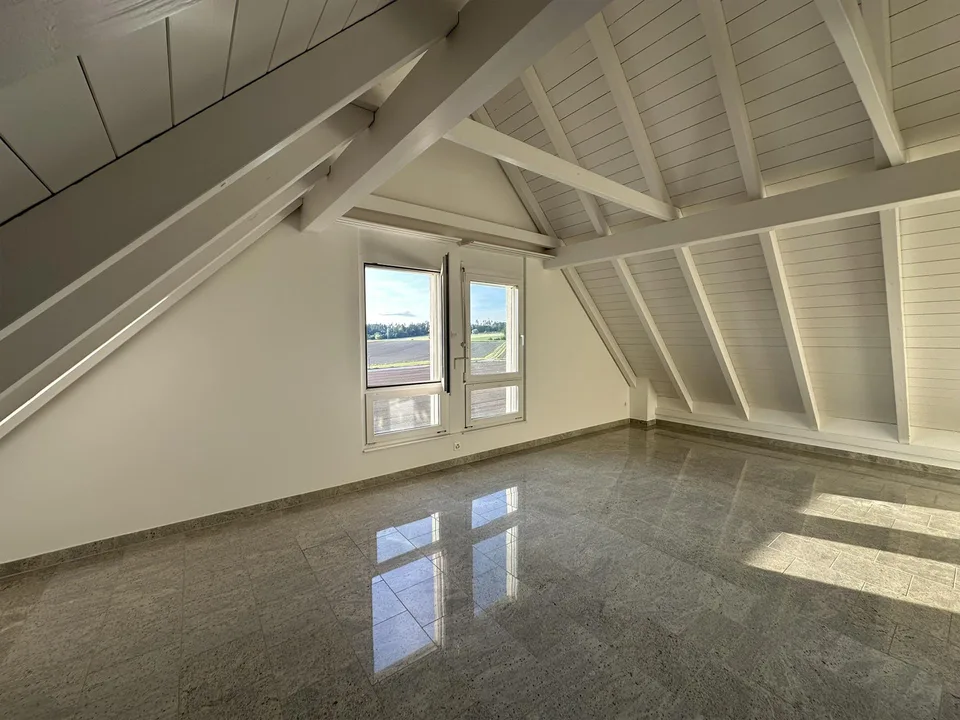 Grosszügige Maisonettewohnung mit Weitsicht in Hettlingen – foto 11 di 13
