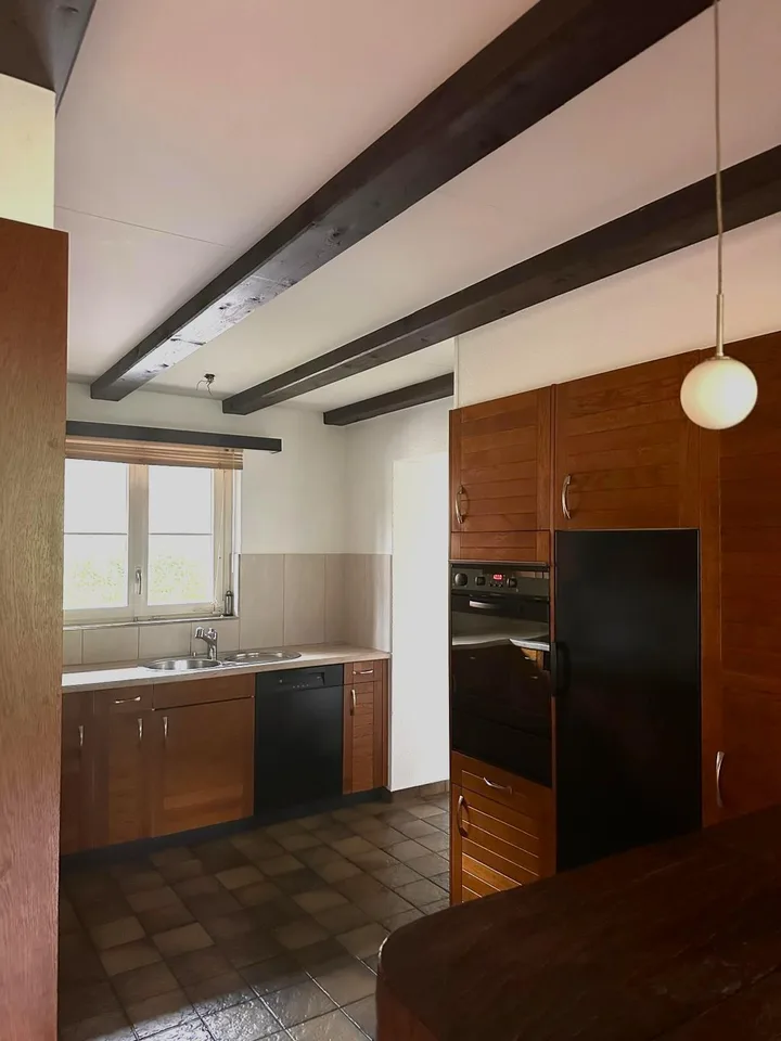 Zweifamilienhaus mit Anbau und Waldgrundstück – foto 16 di 26