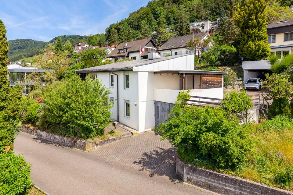 Remigen: Ihr Logenplatz über dem Dorf