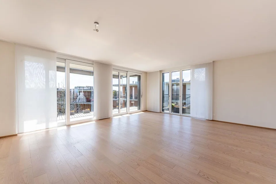 Seltene Gelegenheit: Attikawohnung mit 124 m² Terrasse an begehrter...