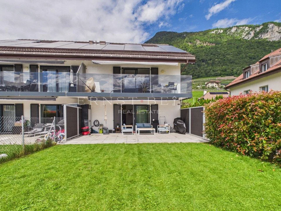Appartement 3.5 pièces, jardin privatif et vue dégagée sur les mont...