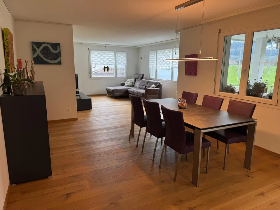 Moderne 5.5 Zimmer Wohnung zu kaufen