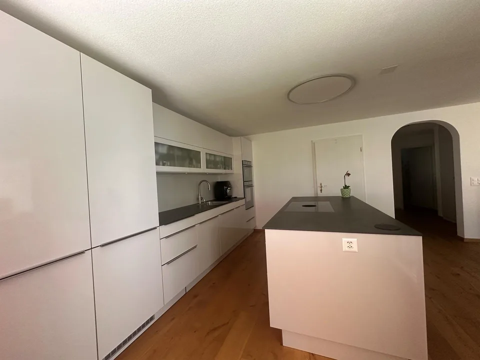 Moderne 5.5 Zimmer Wohnung zu kaufen – Foto 9 von 17