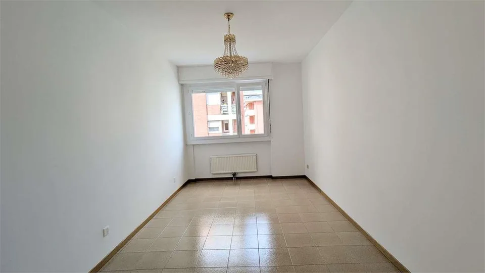 Molino Nuovo, 3,5 piano alto , terrazzo e balcone – Foto 8 von 13