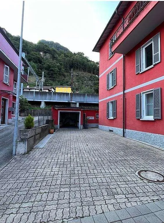 Bellinzona, ampio 3,5 con grande balcone angolare