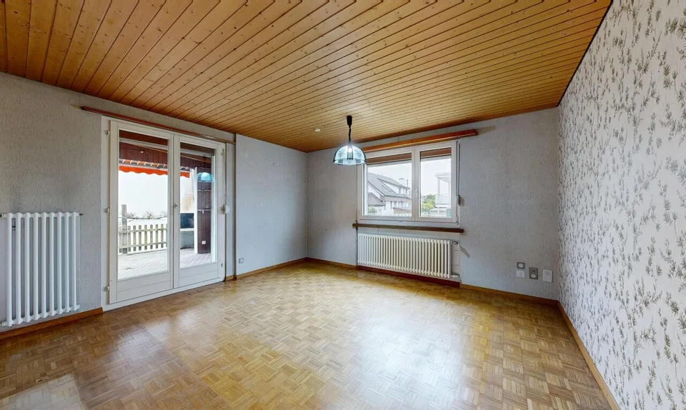 Maison individuelle détachée avec beaucoup de potentiel dans un emplacement familial