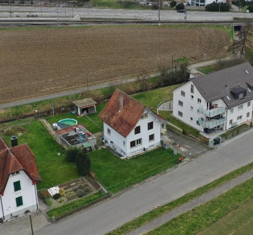 Bauland mit Bestandesobjekt Niederweningen