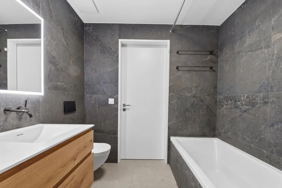 Modernes Wohnen mit Stil – neuwertige 3.5 Zimmerwohnung mit Terrasse