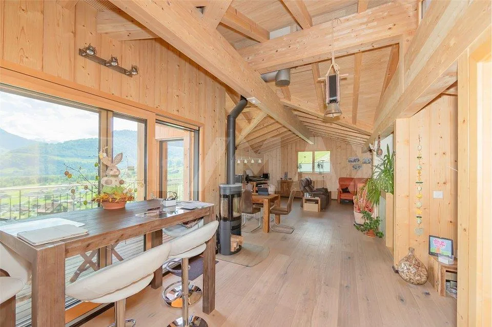 Traumhaftes Wohnhaus mit Einliegerwohnung oder Bürofläche, in beste...