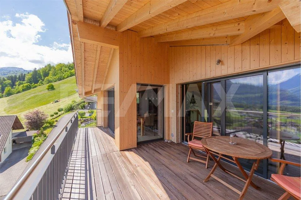 Traumhaftes Wohnhaus mit Einliegerwohnung oder Bürofläche, in beste...