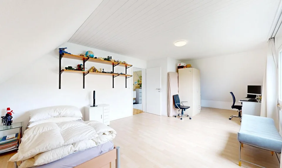 Einfamilienhaus mit großem Garten und Büro in Colombier – Foto 9 von 18