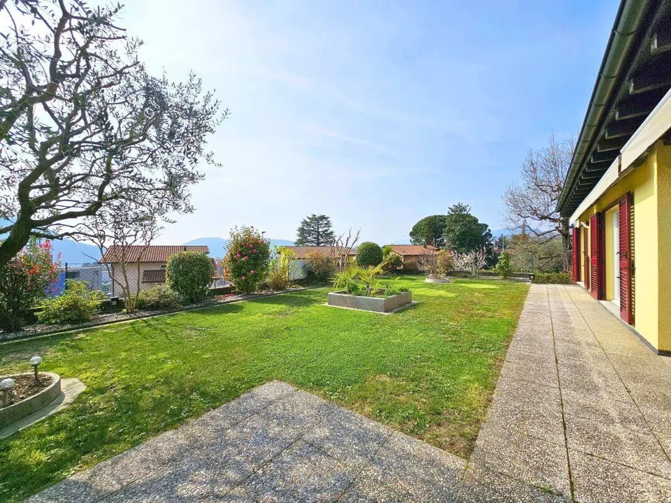 Meravigliosa casa unifamiliare con giardino, vista e posizione sole... – foto 17 di 20