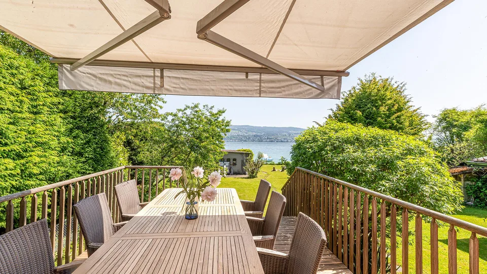 Einfamilienhaus mit Bootshaus und exklusiven Optionen