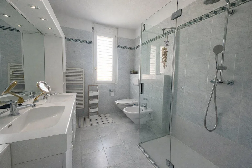 Splendida villa a Carona con vista, giardino e terrazza – Foto 18 von 27