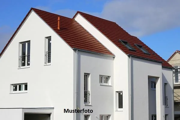 *Casa con piscina*