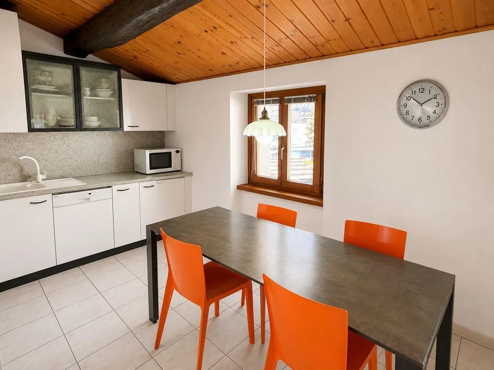 Comoda casa bifamiliare, due appartamenti di 4.5 locali