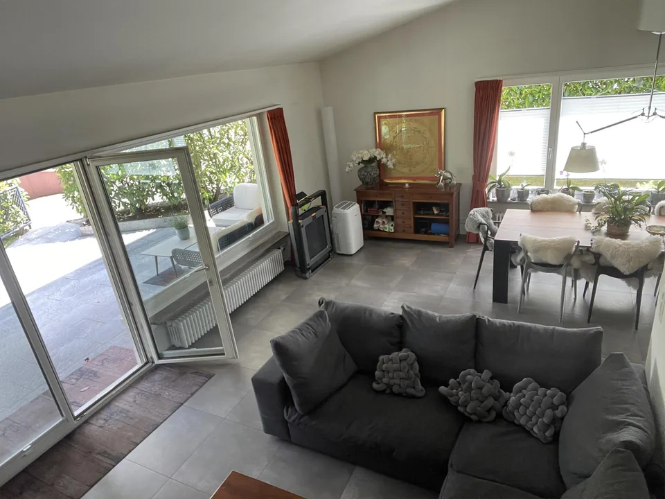 freistehendes 7.5-Zimmer EFH mit Garage Bruderholz/Bottmingen