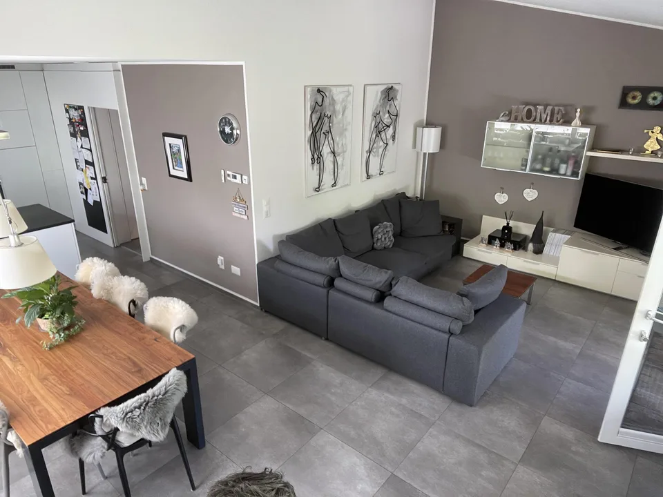 freistehendes 7.5-Zimmer EFH mit Garage Bruderholz/Bottmingen – Foto 6 von 14