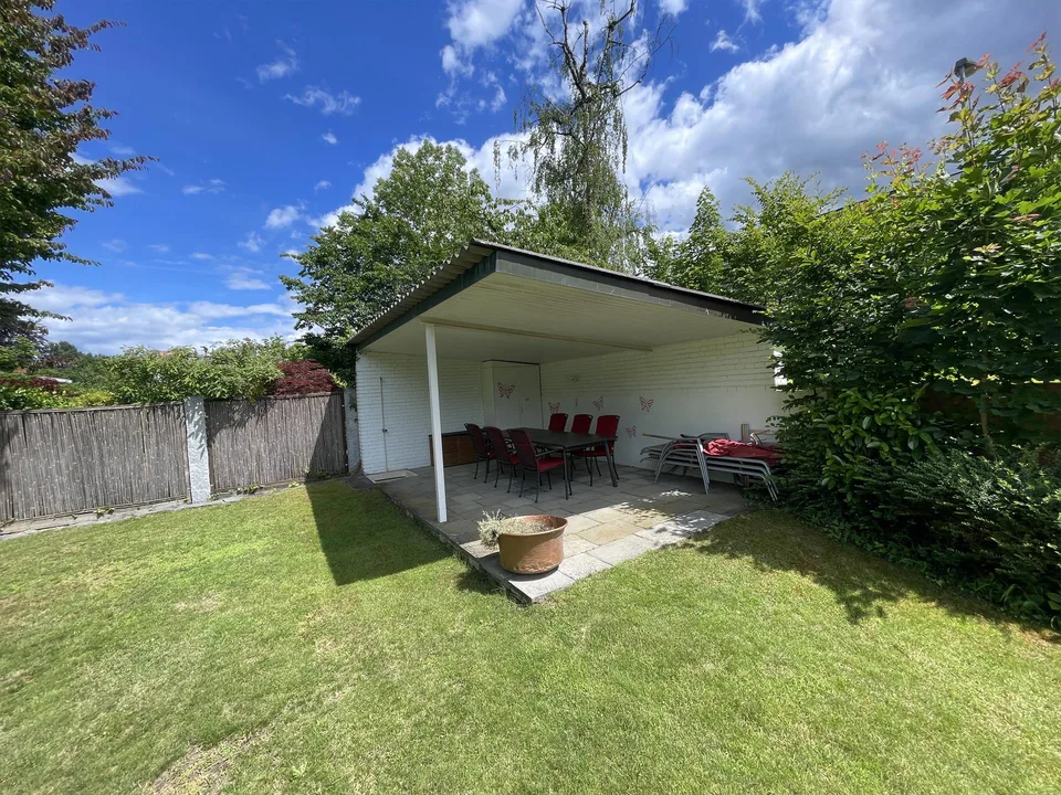 freistehendes 7.5-Zimmer EFH mit Garage Bruderholz/Bottmingen