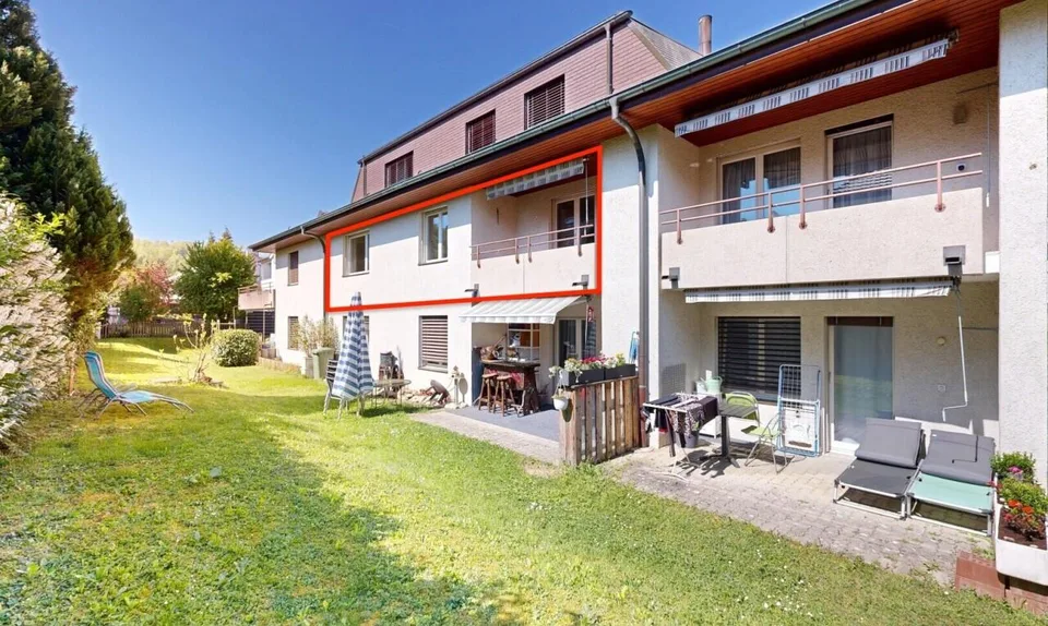 Grosse 5 Zimmer-Wohnung mit zwei Balkonen, Lift und viel Wohnkomfort