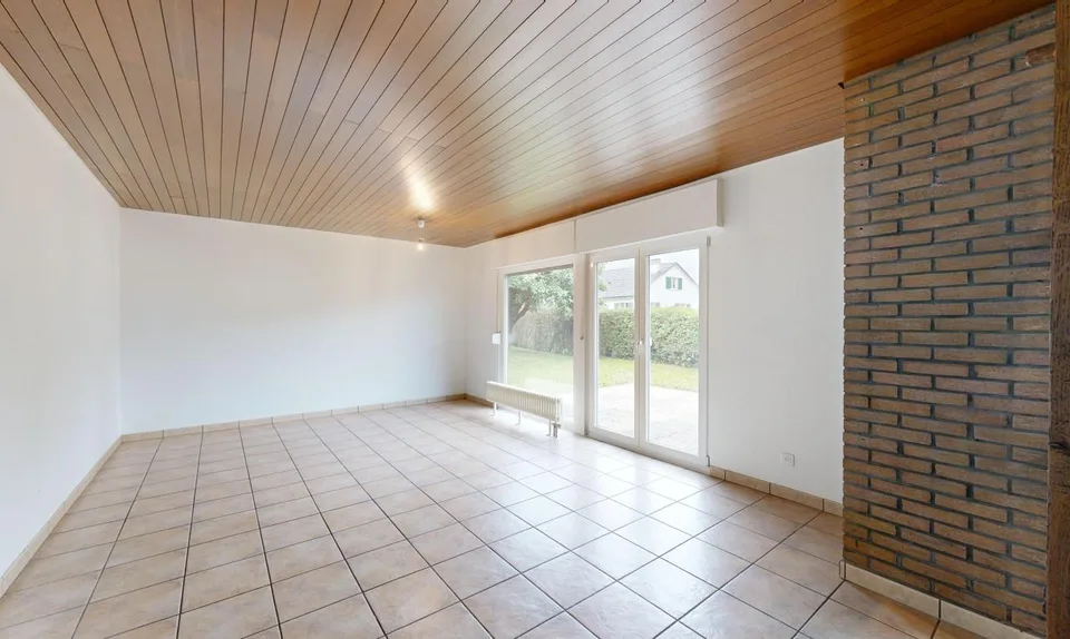 Casa affascinante con grande terreno e molto potenziale
