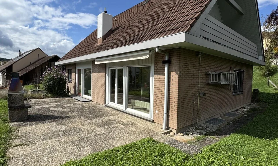 Casa affascinante con grande terreno e molto potenziale