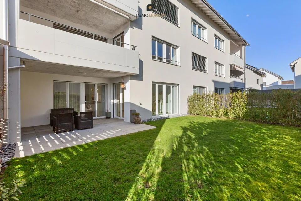 Lichtdurchflutet und durchdacht – Wohnen mit ged. Sitzplatz & Garten
