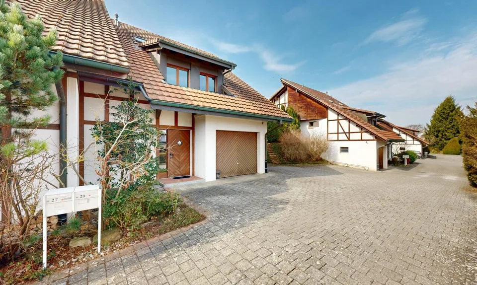 Belle villa familiale avec jardin à Avry-sur-Matran