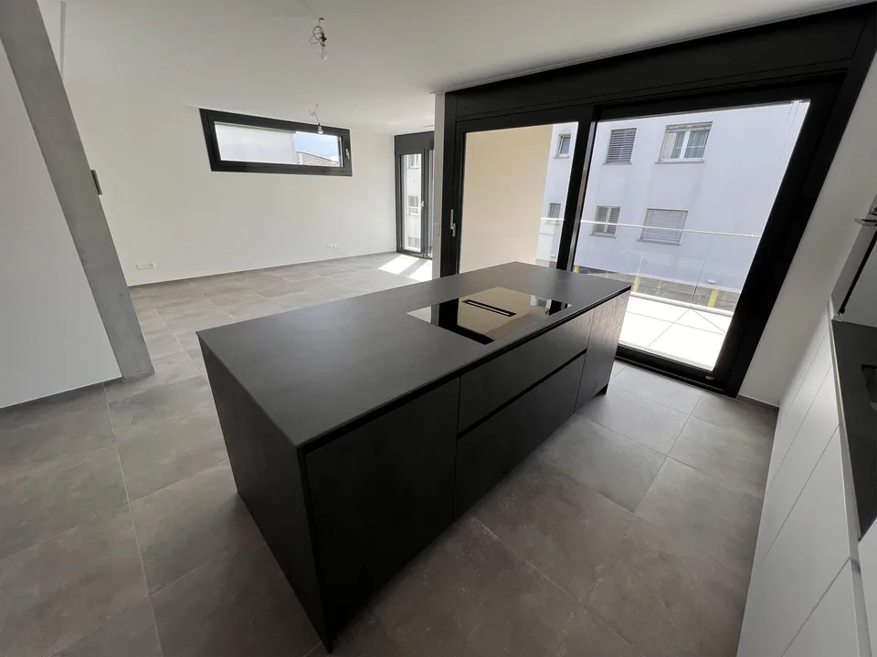 Elegante 3.5 locali con terrazzo e garage a Gordola – photo 9 of 19