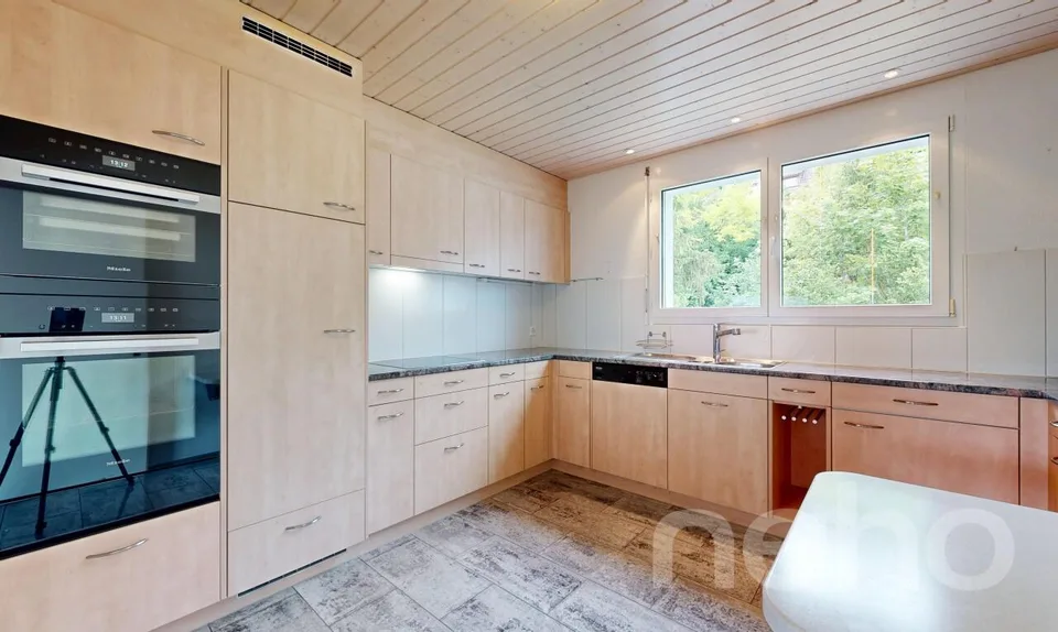 Ein Wohntraum auf einer Ebene: Attika mit Lift in die Wohnung