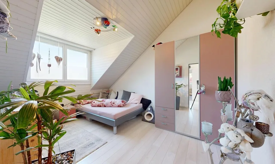 Familienfreundliches Einfamilienhaus mit sonnigem Garten – Foto 7 von 18