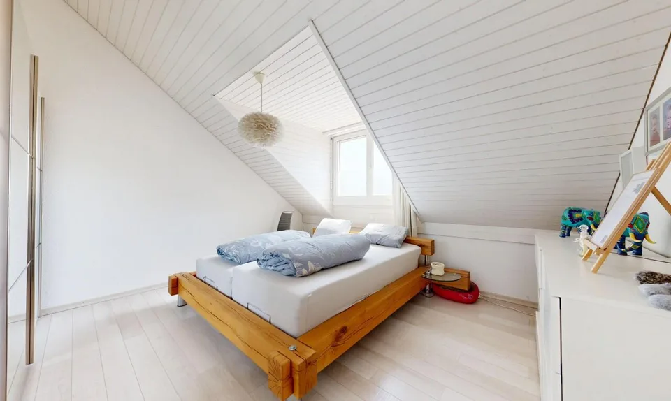 Familienfreundliches Einfamilienhaus mit sonnigem Garten – Foto 8 von 18