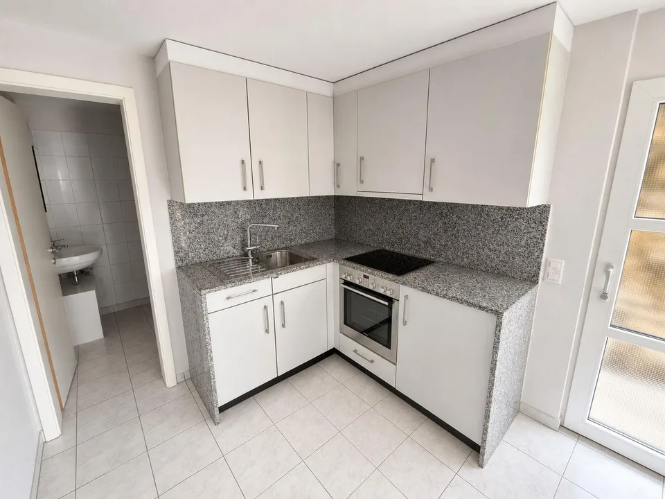 Casa plurifamiliare con grande potenziale e terreno edificabile inc... – Foto 11 von 13