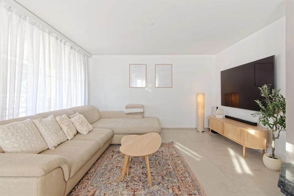 Grosse, helle 4.5-Zimmer Dachwohnung mit Galerie