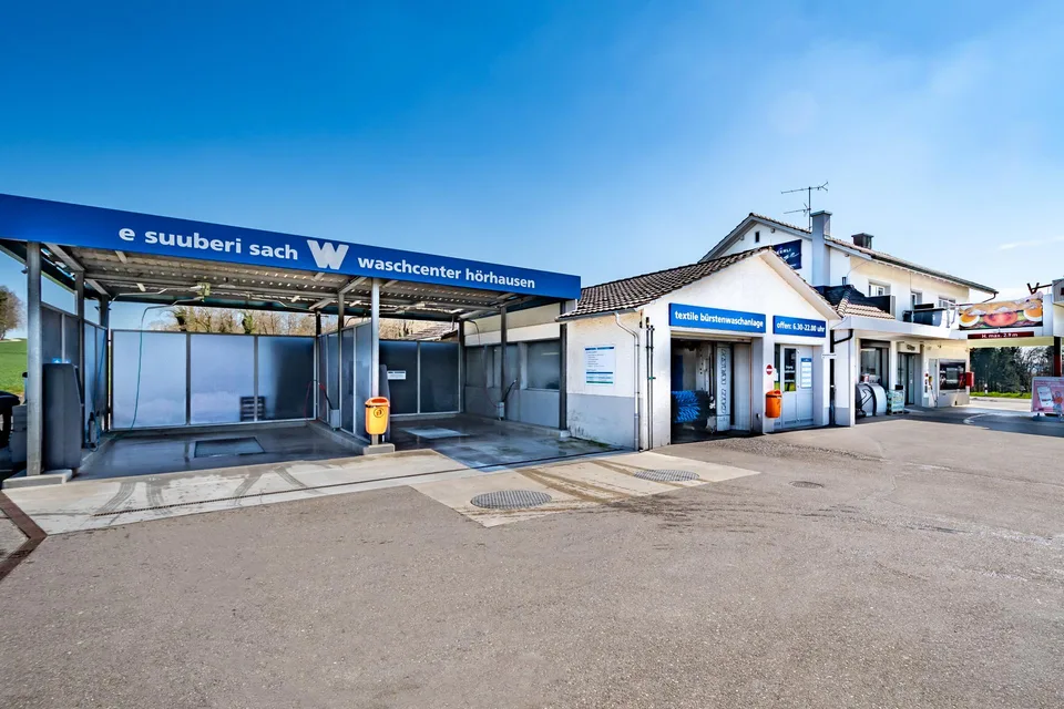 Tankstelle, Shop, Coffee Lounge und Wohnen – ein vielseitiges Gesam...