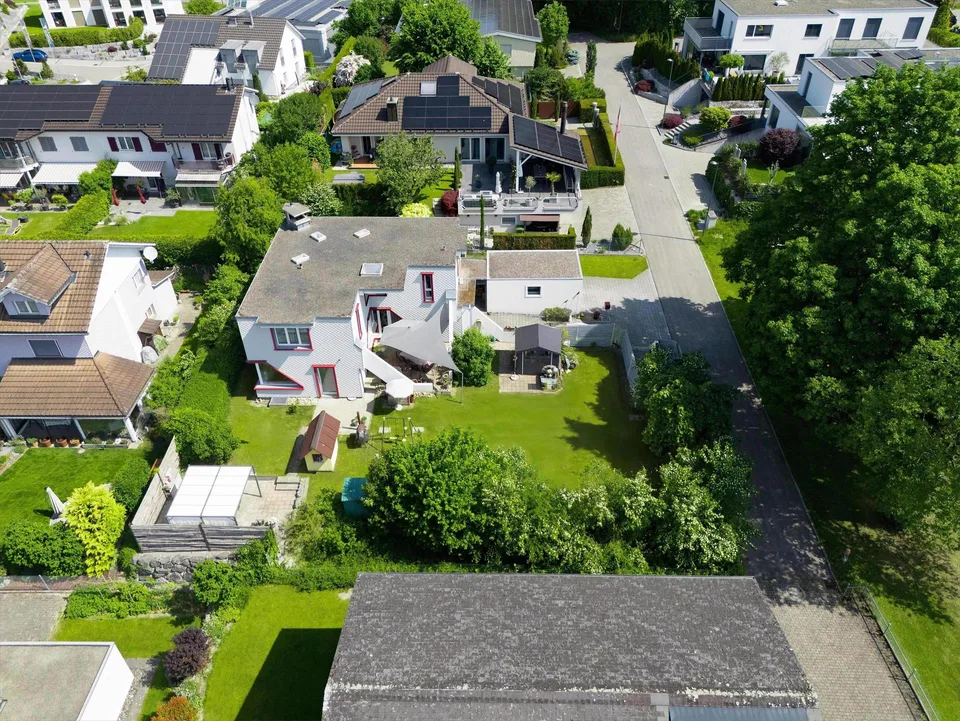 Architektonisch einzigartiges 5.5-Zimmer-Einfamilienhaus mit Garage
