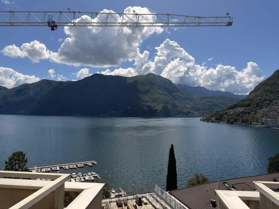 LUGANO - SUPER ATTICO DI RAPPRESENTANZA CON VISTA LAGO - PISCINA CO...