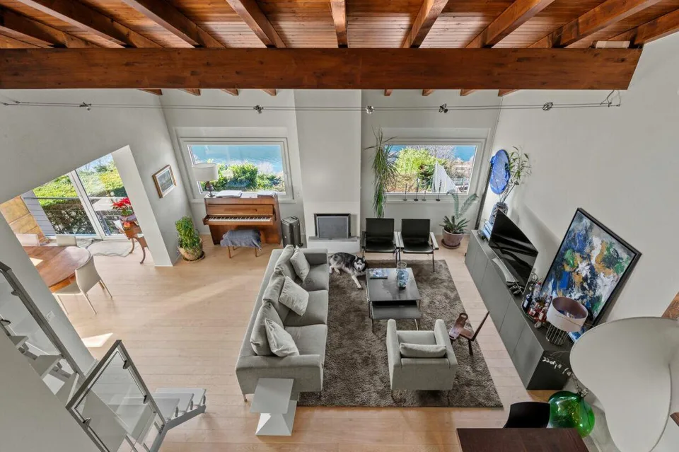 Esclusiva Casa immersa nella natura vista lago a 180° – photo 12 sur 17
