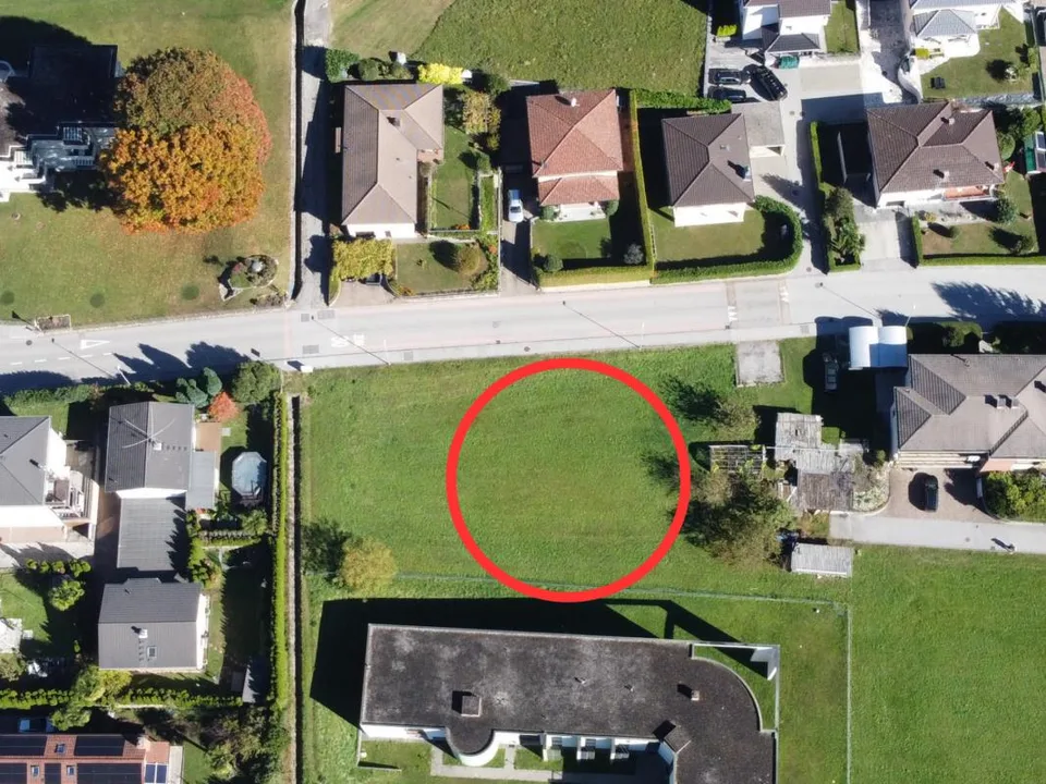 Terreno edificabile soleggiato con leggera pendenza destinato ad ut...