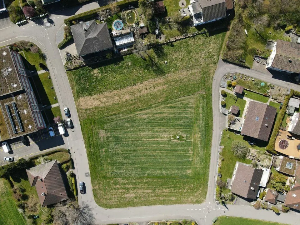 4592 m2 BAULAND Heinimoos an ruhiger Lage
