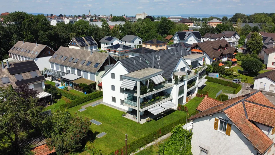 Sonnig, ruhig und grosszügig Wohnen mit Terrasse