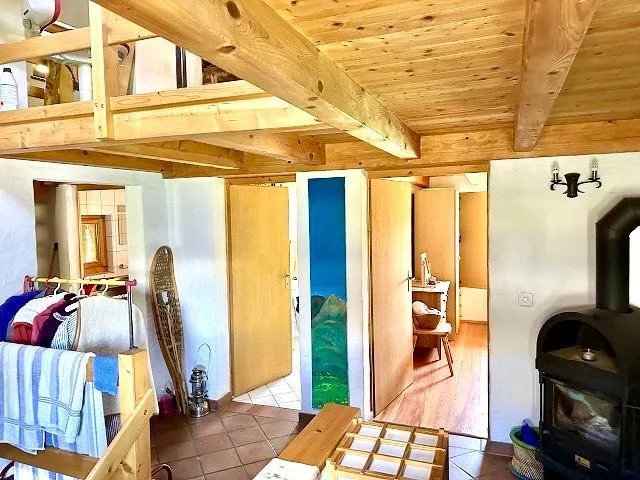 6 1/2-Zimmer-Rustico-Chalet mit Panorama-Bergsicht   /   bel rustic...
