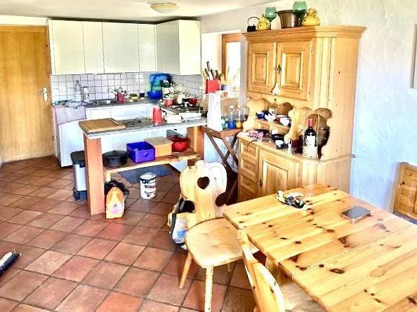 6 1/2-Zimmer-Rustico-Chalet mit Panorama-Bergsicht   /   bel rustic...