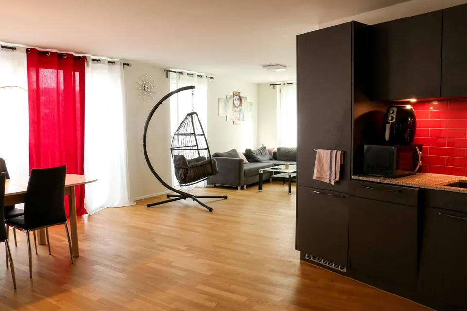 Neubau 5.5-Zi. Wohnung im Zentrum Turbenthal