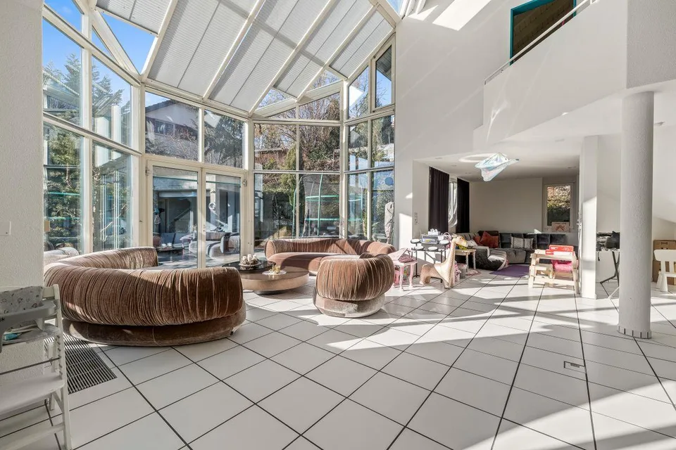 STILVOLLER LUXUS MIT WEITBLICK UND PRIVATSPHÄRE