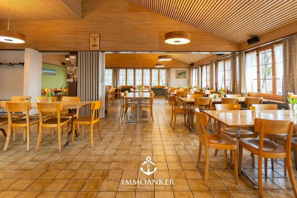 Erfolgreiches Restaurant mit 4.5 Zi. Wohnung und viel Umschwung am ...