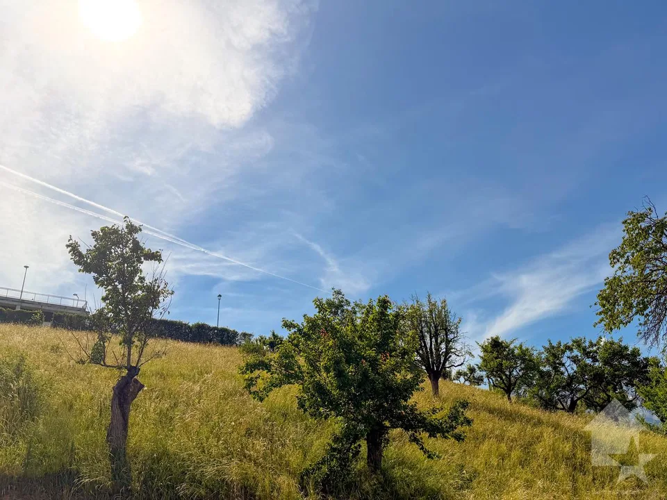 Terrain à bâtir de 625 m² – Vue panoramique sur les Alpes – foto 6 di 7