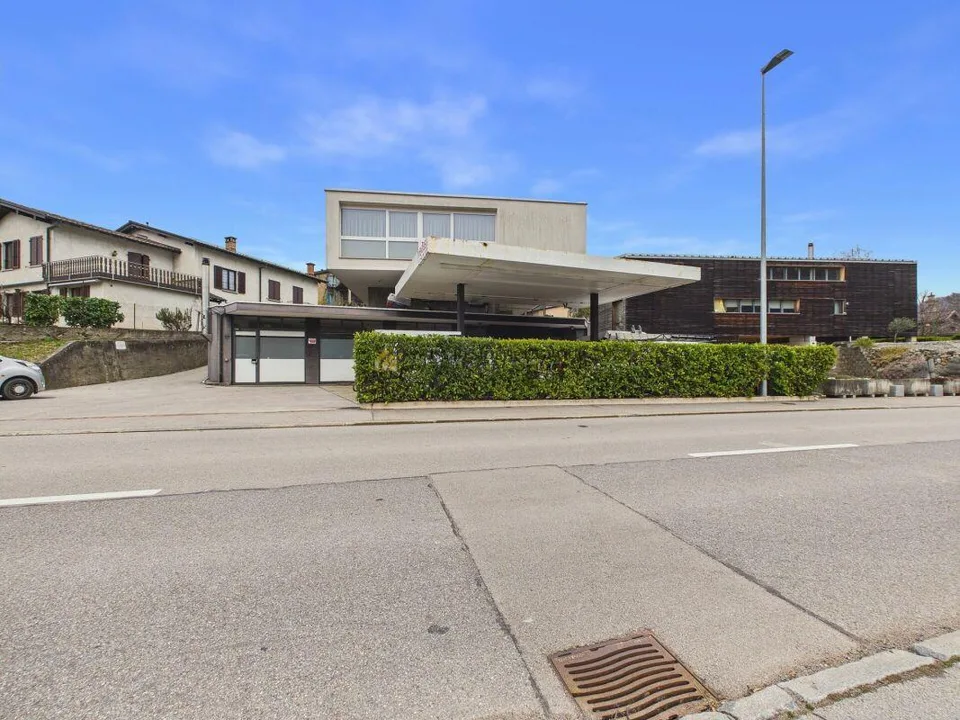 Casa con ampi spazi e deposito affittabile - ottima opportunità ad ...