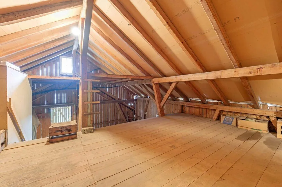 Baulandgrundstück über 1'758 m² mit Zweifamilienhaus und viel Entwi... – photo 19 sur 26